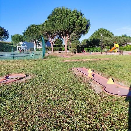 Вилла Jasse De Camargue Галларг-ле-Монтюё Экстерьер фото